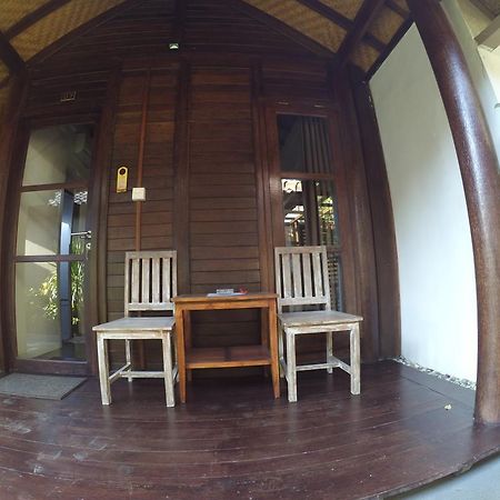 Drupadi Bungalows Gili Trawangan Exterior photo
