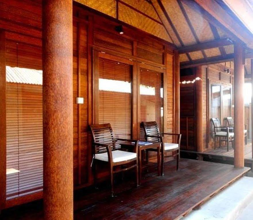 Drupadi Bungalows Gili Trawangan Exterior photo