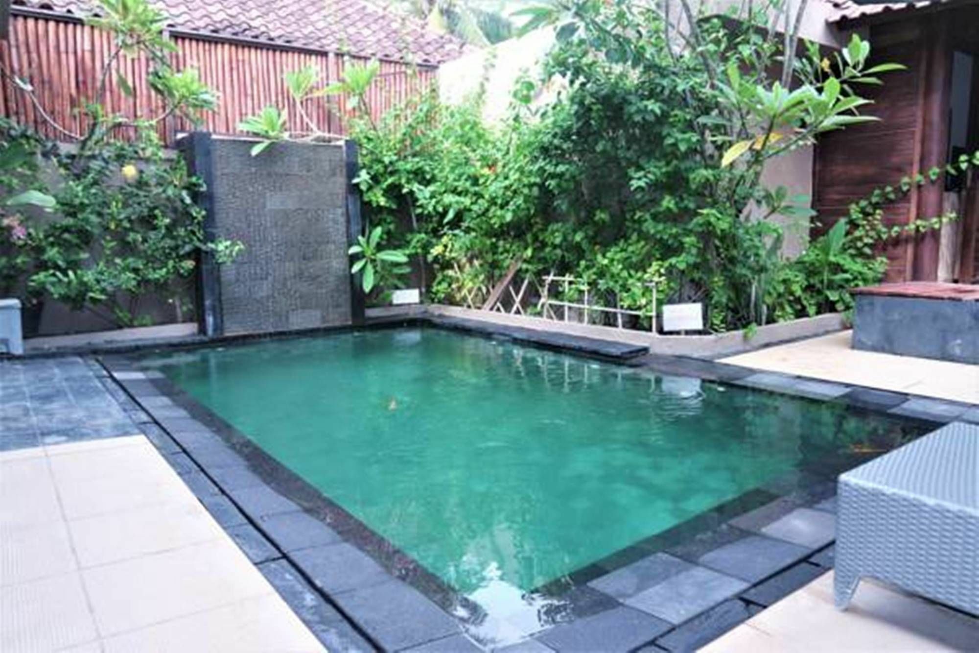 Drupadi Bungalows Gili Trawangan Exterior photo